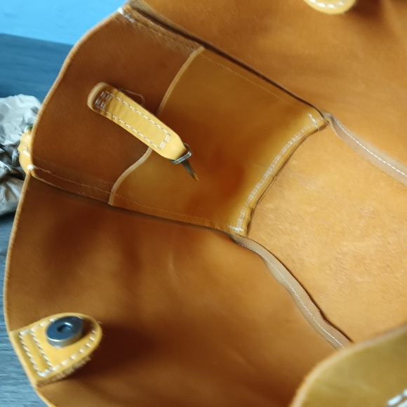 Portland Leather Butterfly Bucket Bag - Picture 9 of 16